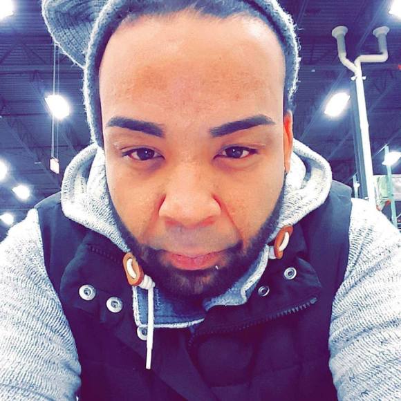 Poshmark profile picture for @emilio